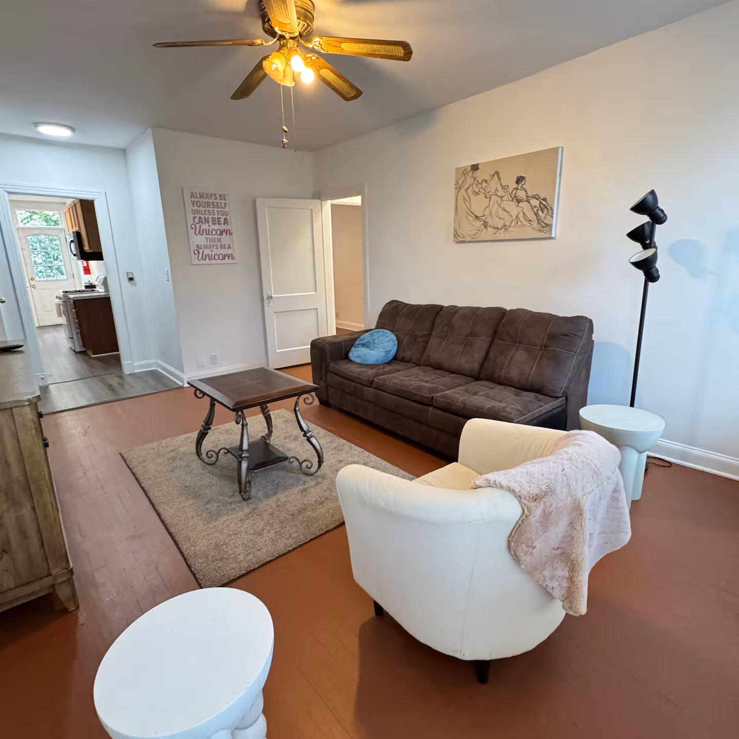 The Cozy Upper Flat photo 1